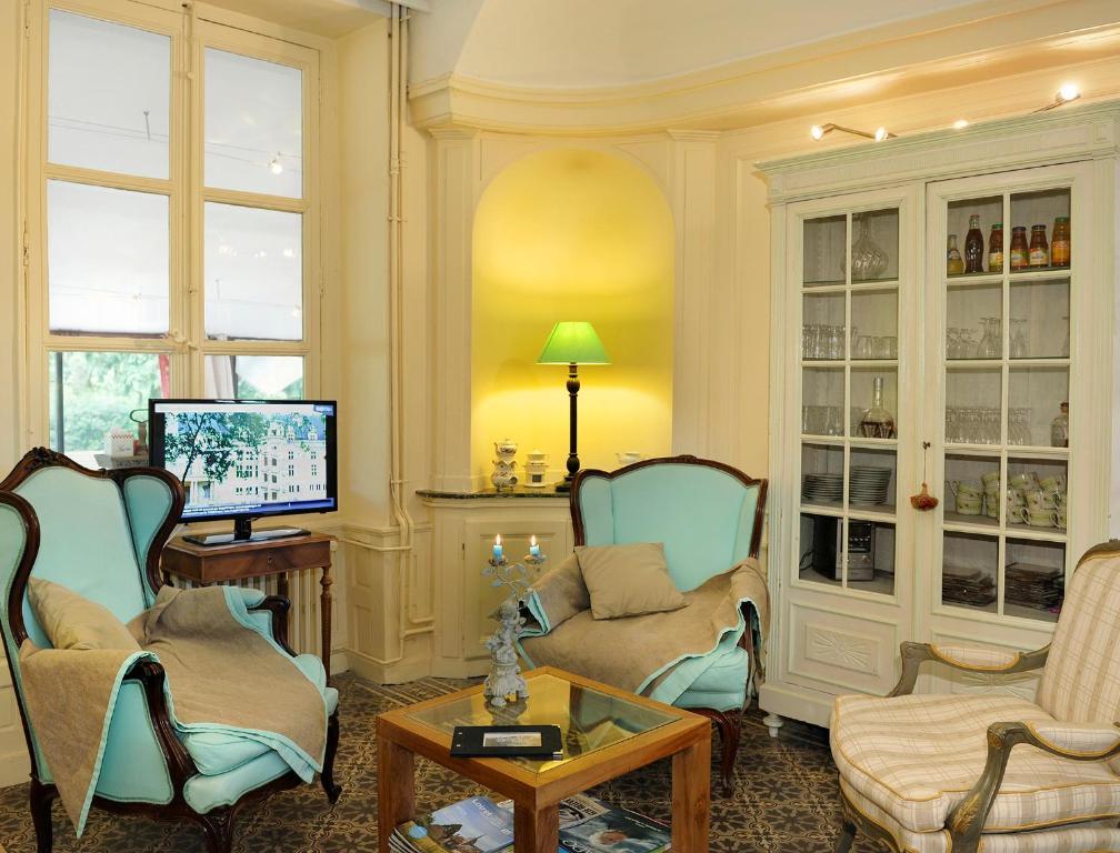 Hotel La Villa Marjane Saint-Jean-le-Blanc Esterno foto