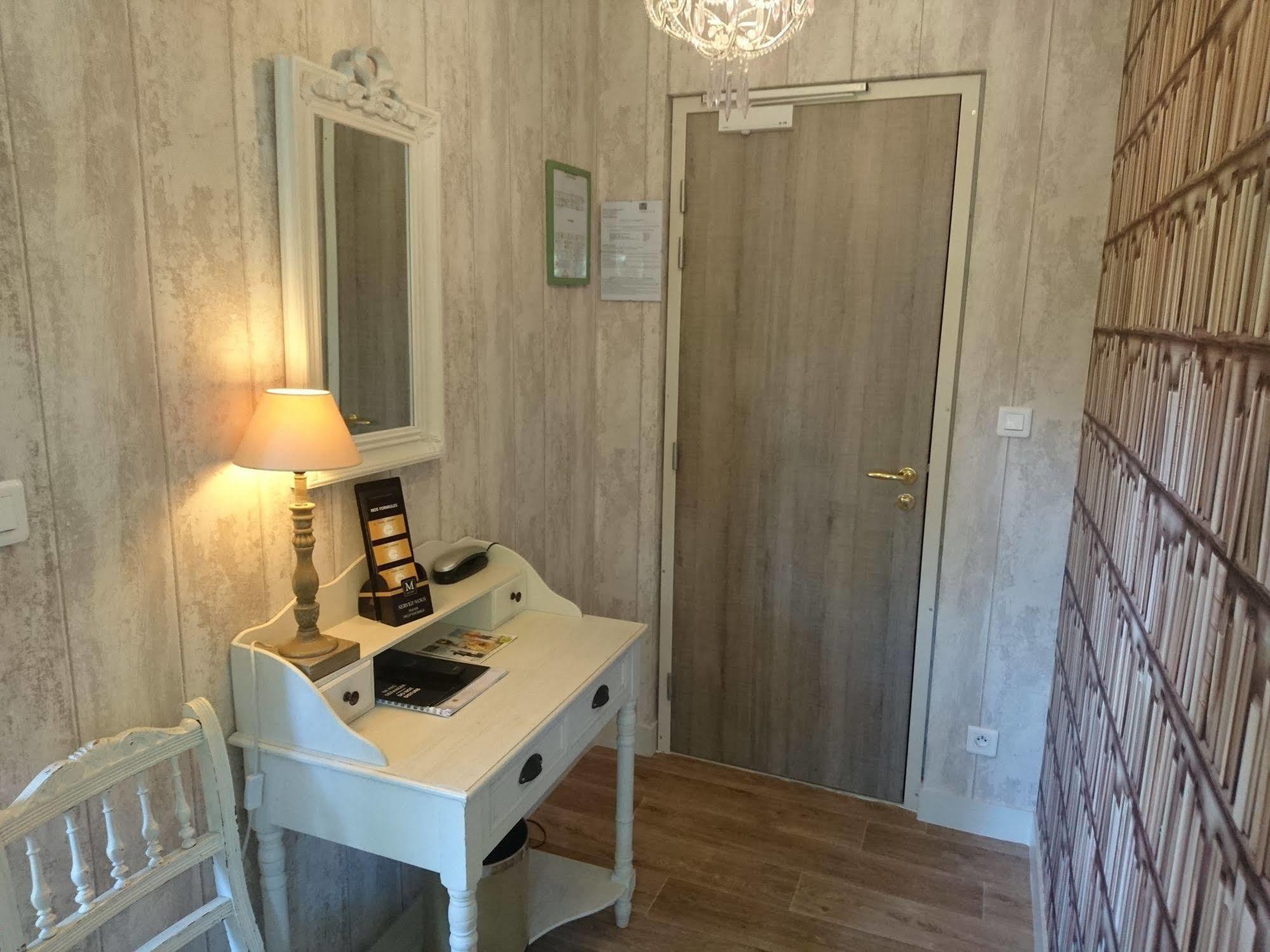 Hotel La Villa Marjane Saint-Jean-le-Blanc Esterno foto